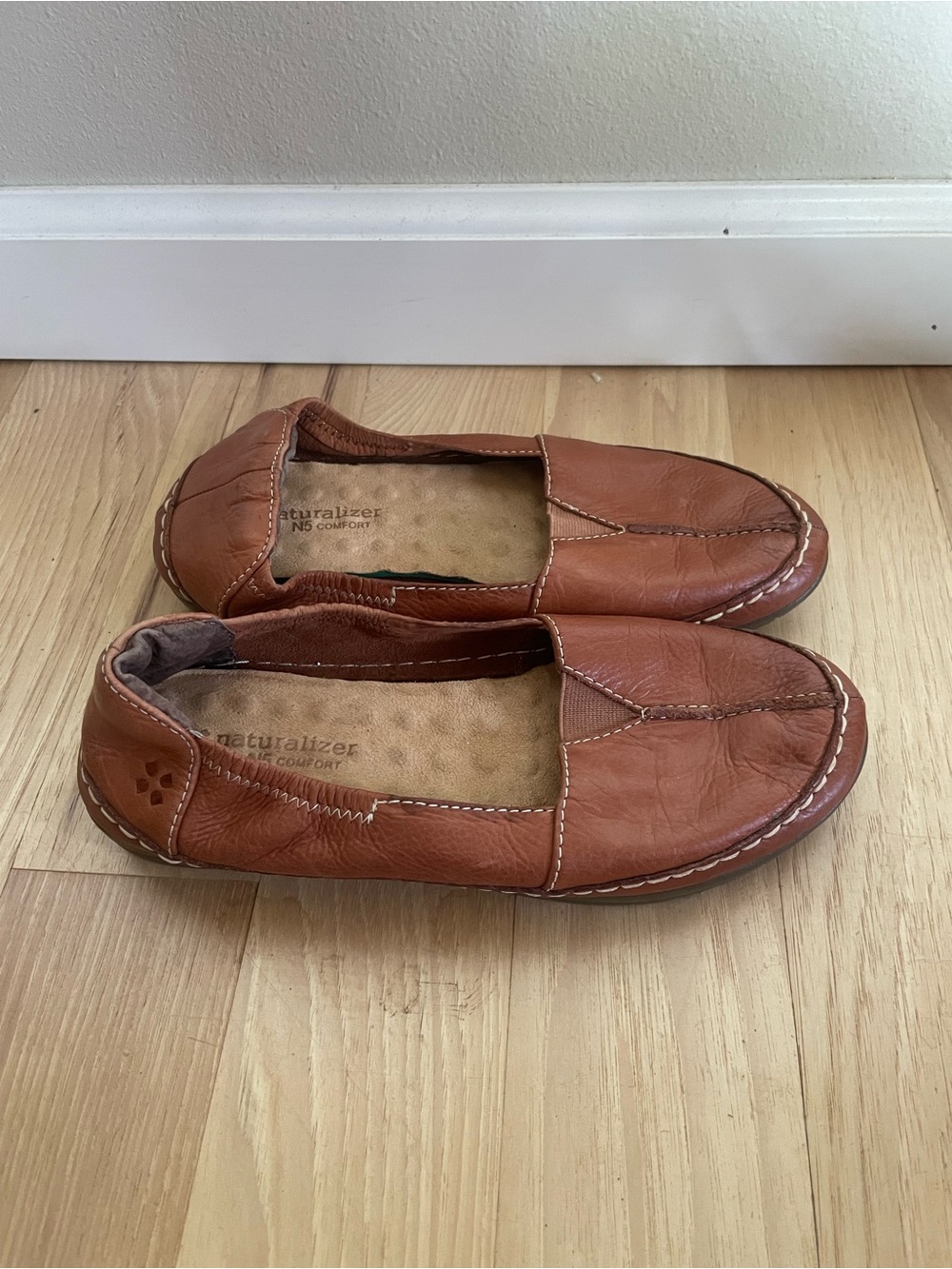 Naturalizer Leather Slip-On Loafers Size 7.5